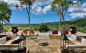 Hyla Nature Retreat San José Pinilla 5*
